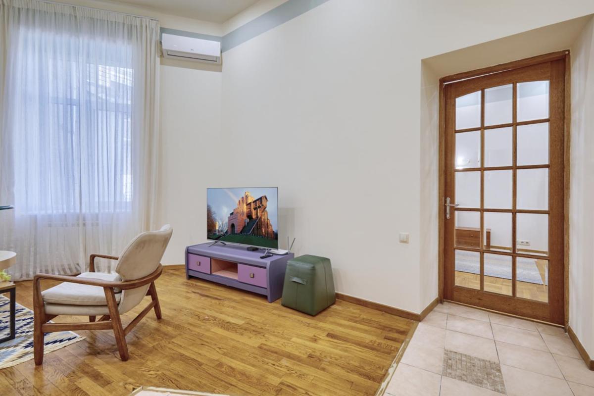 Apartments Near The Golden Gate 키예프 외부 사진