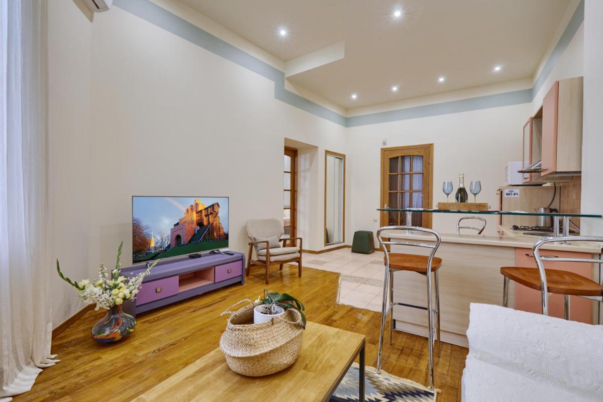 Apartments Near The Golden Gate 키예프 외부 사진
