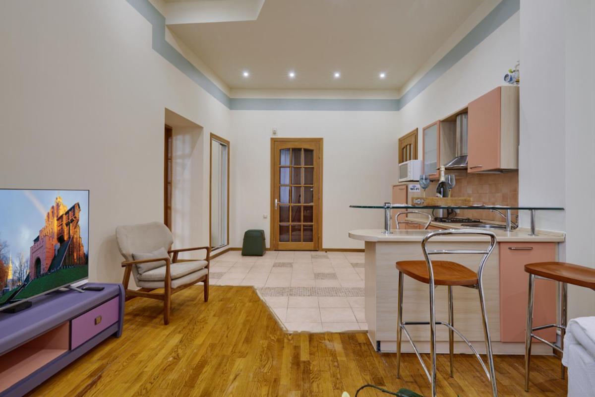 Apartments Near The Golden Gate 키예프 외부 사진