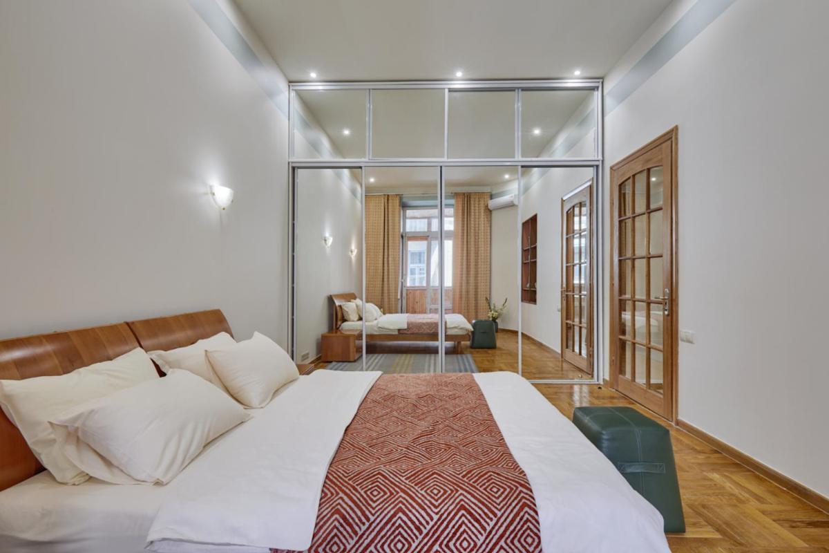 Apartments Near The Golden Gate 키예프 외부 사진